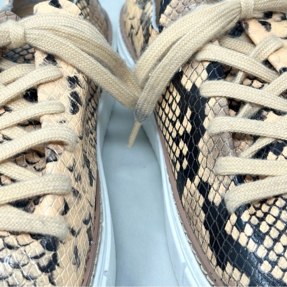 Vince Camuto Raiza Flatform Sneaker Snakeskin Print Women's 7.5 - Picture 5 of 10